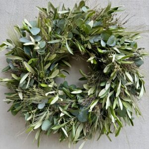 Přírodní věnec z eucalyptu a olivovníku